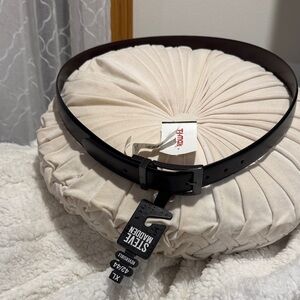 Steve Madden reversible belt